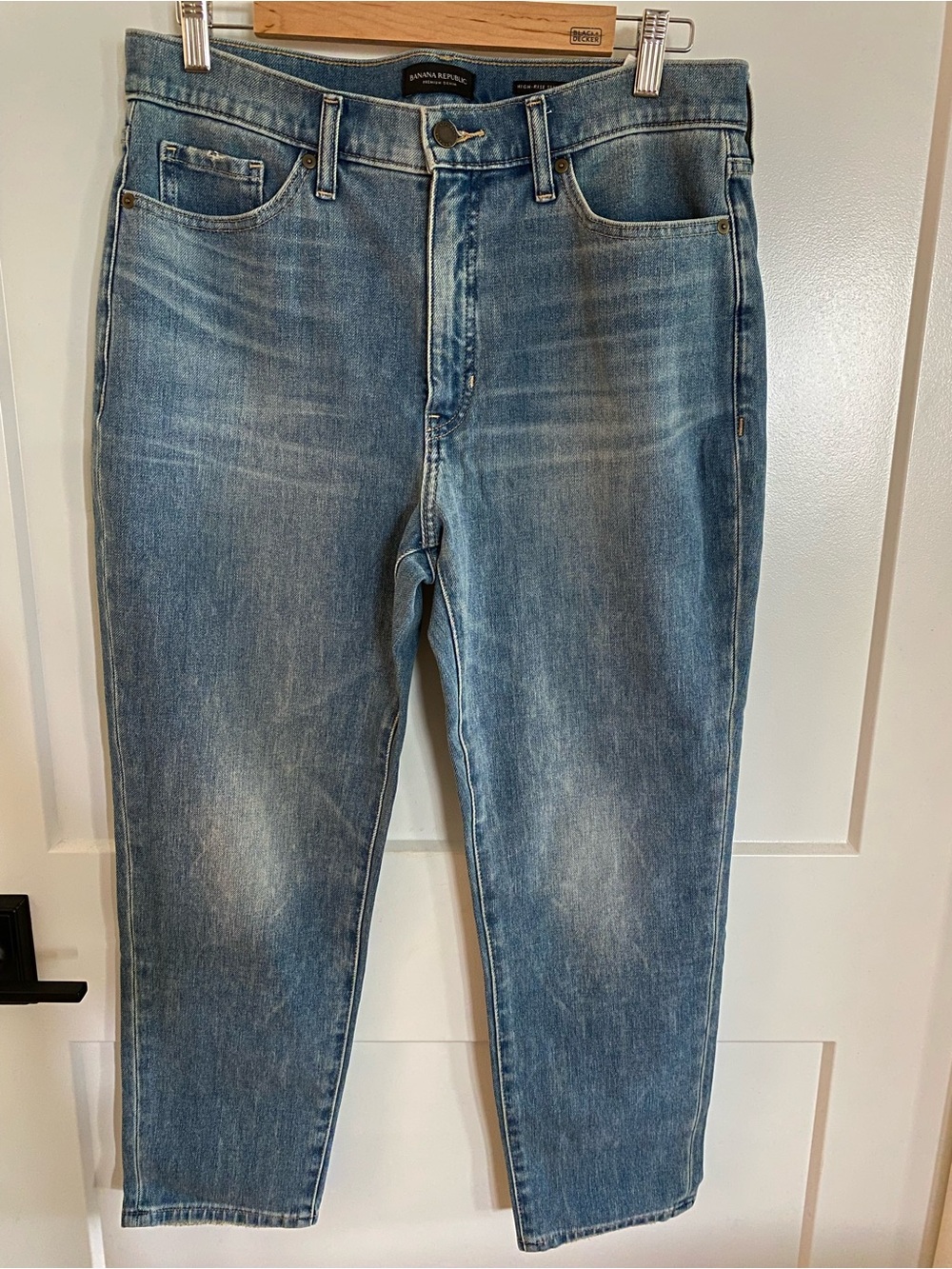 Banana Republic Women’s Light Blue Straight Leg Jeans